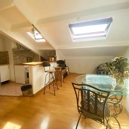 Rmb - T2 Au Dernier Etage Au Coeur De Nizza