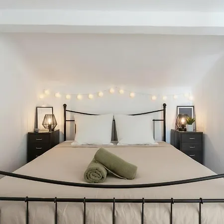 Appartement Rmb - T2 Au Dernier Etage Au Coeur De Avec Ac
