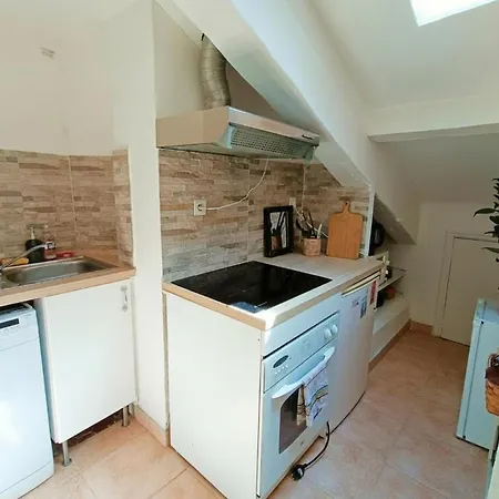 Rmb - T2 Au Dernier Etage Au Coeur De Avec Ac Appartement